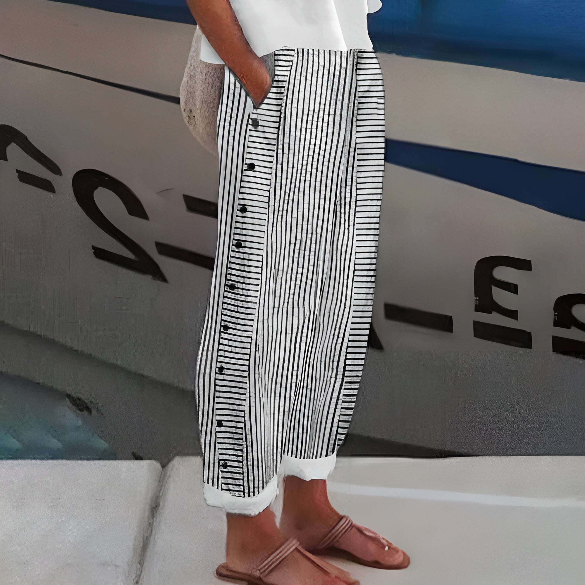 SHIRLEY | STRIPED BUTTON-DETAIL TROUSERS